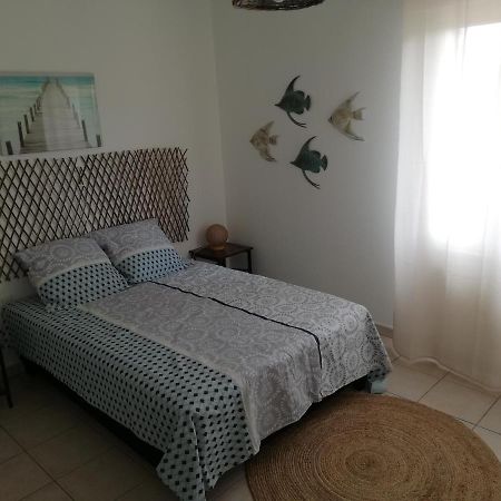 Superbe appartement de 90m2 à Uzes super équipé avec Garage et grand parking privatif Extérieur photo