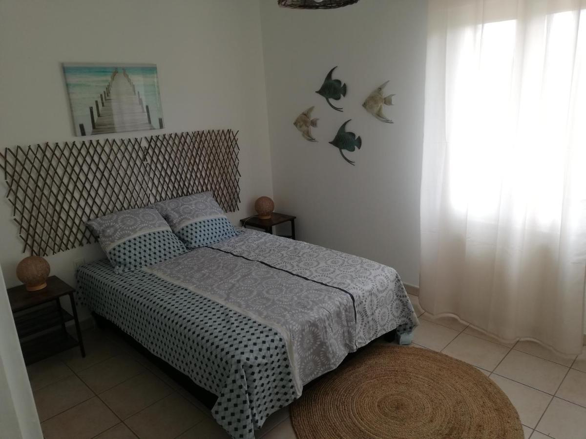 Superbe appartement de 90m2 à Uzes super équipé avec Garage et grand parking privatif Extérieur photo